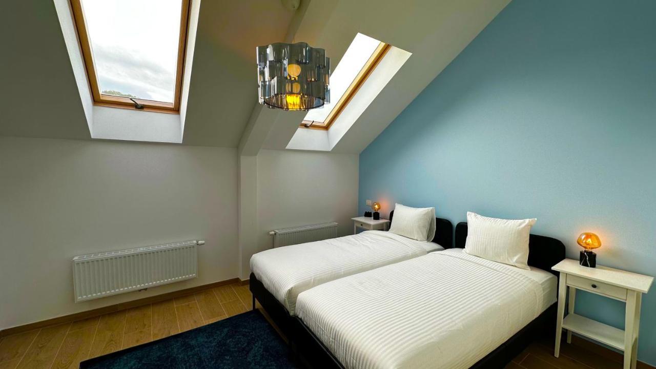 Oneluxstay Near Fashion District Антверпен Экстерьер фото