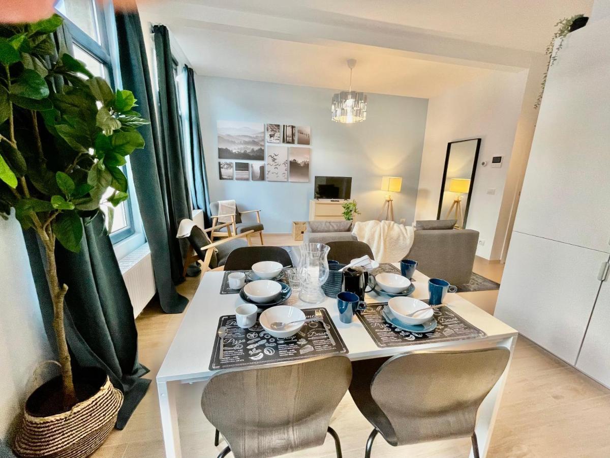 Oneluxstay Near Fashion District Антверпен Экстерьер фото